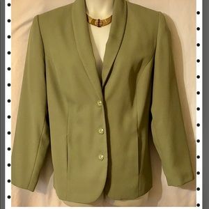 🌟Beautiful Lined 3 Button Down Green Blazer🌟